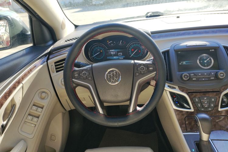 别克 君越 2013款 2.4L SIDI领先舒适型局部细节13