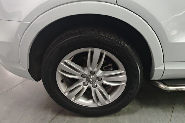 奥迪Q3 2015款 35 TFSI 舒适型车身外观6008