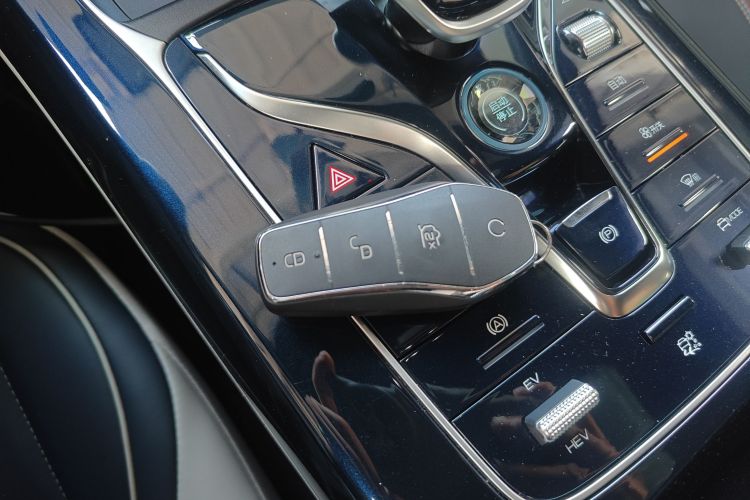 比亚迪 秦PLUS 2021款 DM-i 55KM 旗舰型中控内饰11