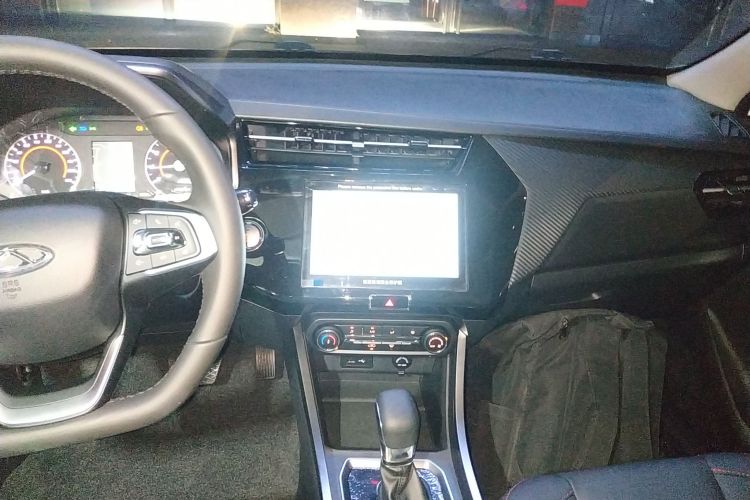 奇瑞 瑞虎3X 2021款 钻石版 1.5L CVT 3克拉中控内饰16