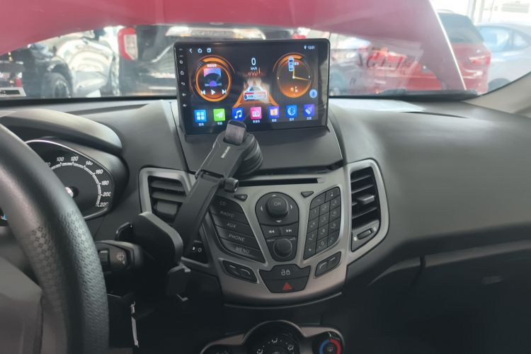 福特 嘉年华 2013款 两厢 1.5L 自动时尚型中控内饰16