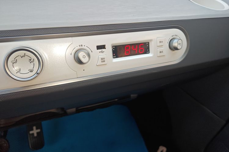 五菱汽车 宏光MINIEV 2021款 马卡龙臻享款 磷酸铁锂中控内饰16