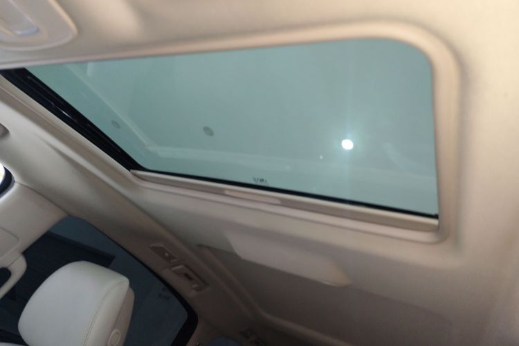 别克GL8 2022款 ES陆尊 653T 舒适型中控内饰22