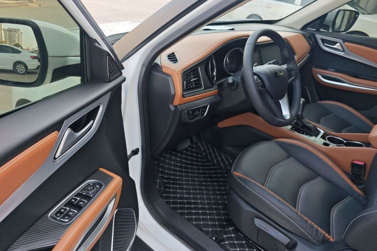 众泰T300 2017款 1.5T CVT尊享型中控内饰20