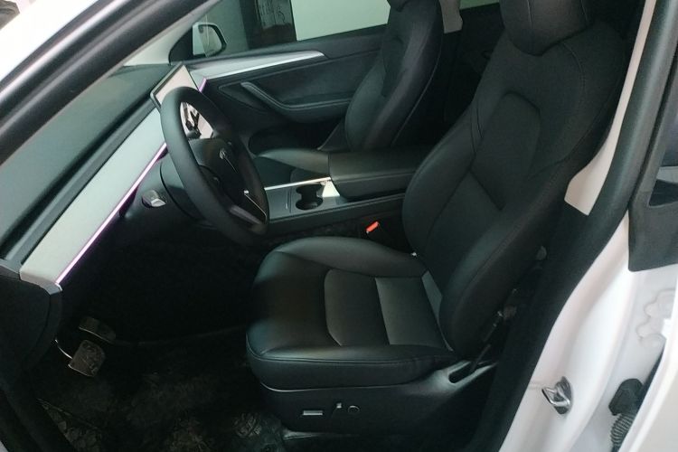 特斯拉 Model Y 2024款 长续航全轮驱动版局部细节19