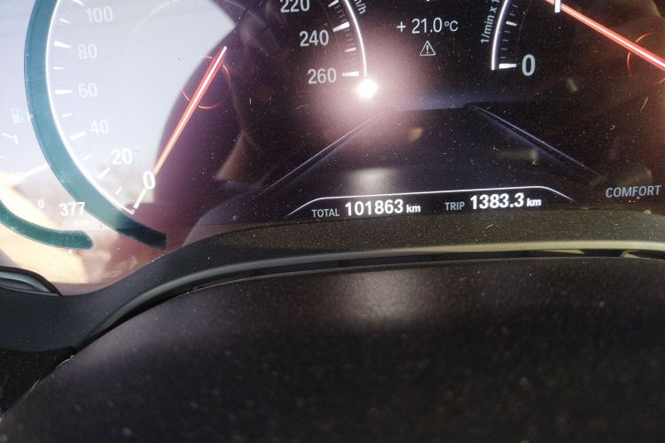 宝马5系 2019款 改款 525Li M运动套装中控内饰15