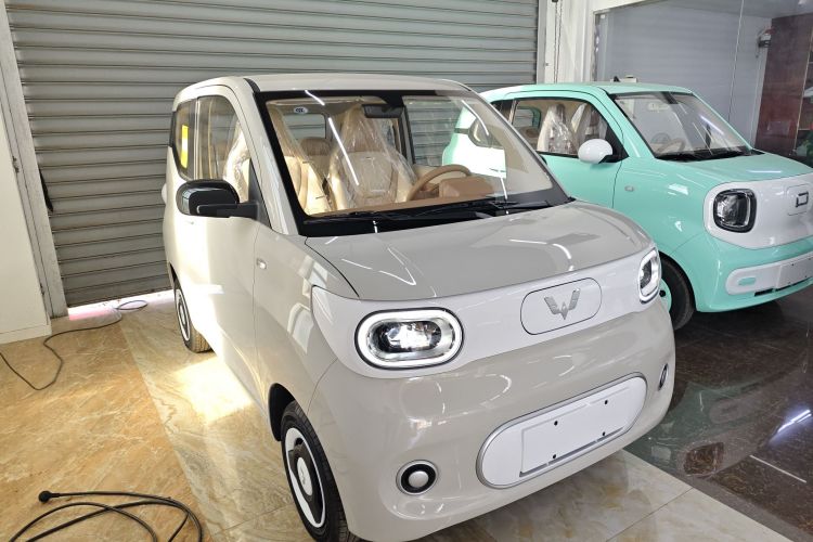 五菱汽车 宏光MINIEV 2024款 第三代 215km 青春版车身外观6002