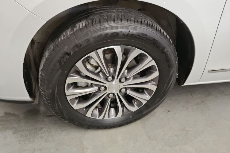 别克GL8 2020款 陆上公务舱 652T 豪华型车身外观6007