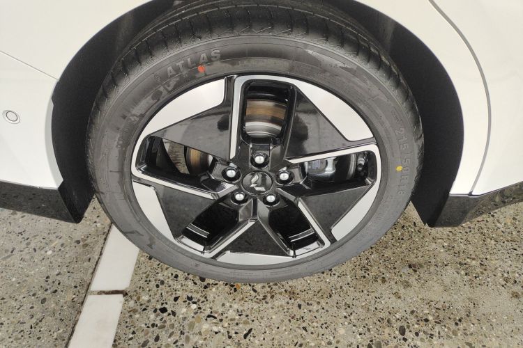 五菱汽车 五菱星光 2025款 610km 智能旗舰型车身外观6008