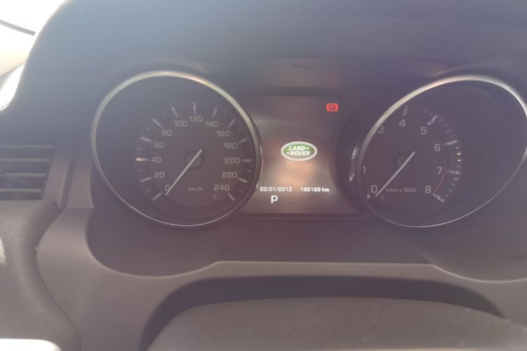 路虎 揽胜极光 2015款 2.0T 五门锐动版中控内饰14