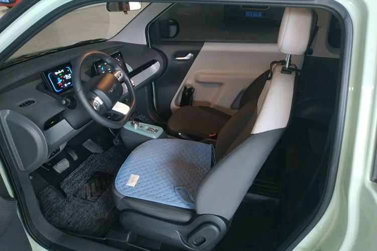 长安启源 长安Lumin 2023款 205km 香沁款中控内饰19