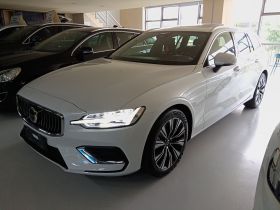 沃尔沃V60 2024款 B5 智远豪华版