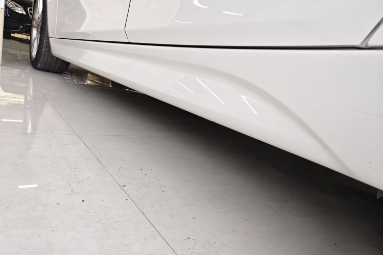 宝马3系 2017款 320i M运动型局部细节9002