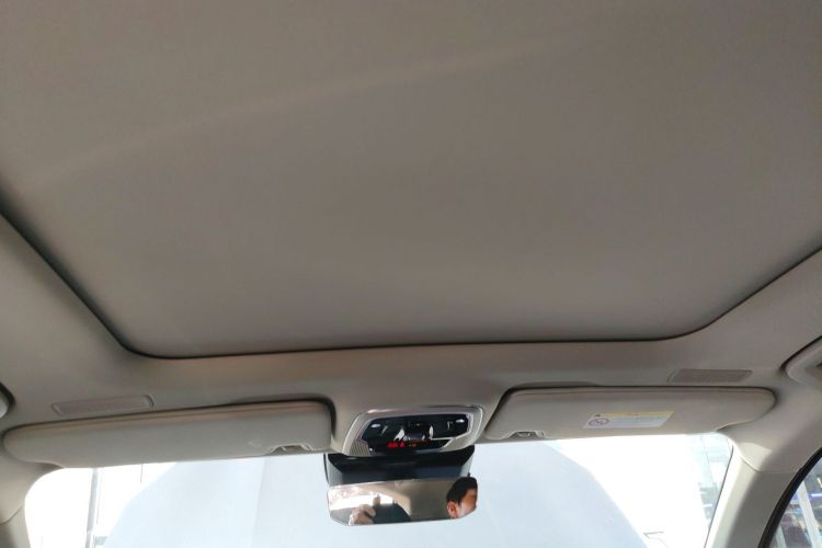 领克05 2020款 2.0TD 两驱耀Halo中控内饰22