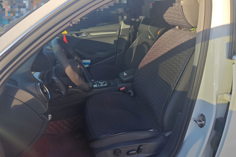 奥迪A3 2019款 Sportback 35 TFSI 进取型 国VI中控内饰19