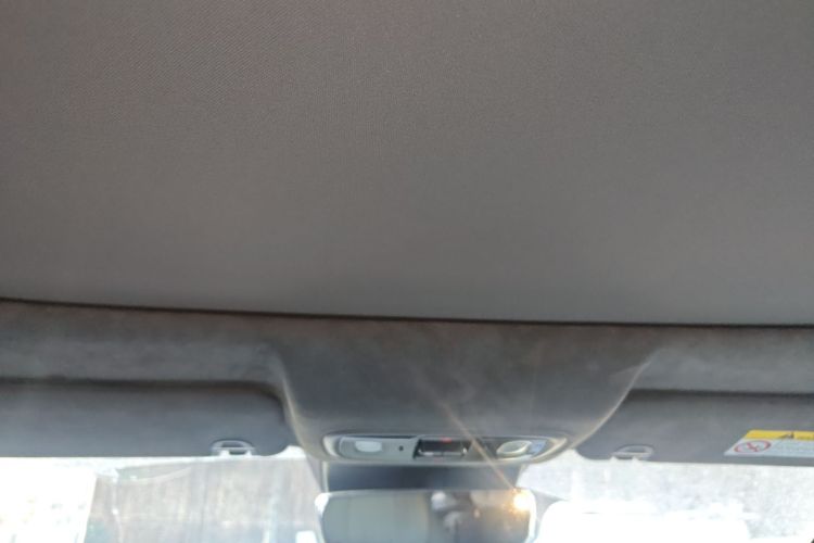 零跑汽车 零跑C01 2022款 后驱超长续航版中控内饰22