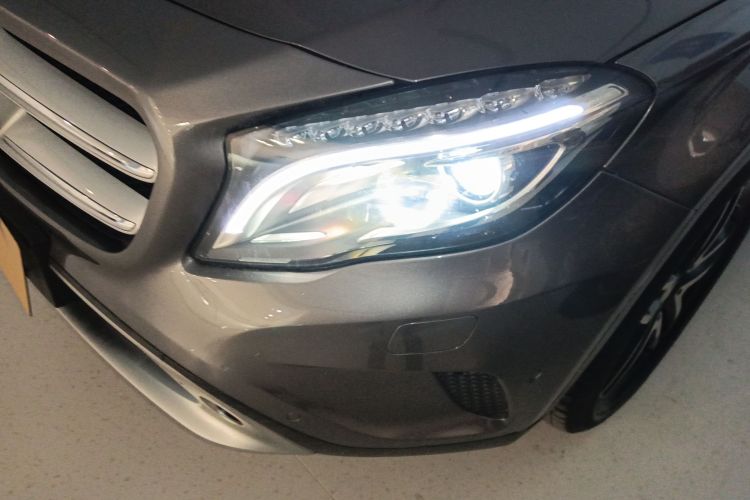 奔驰GLA 2015款 GLA 200 时尚型局部细节36