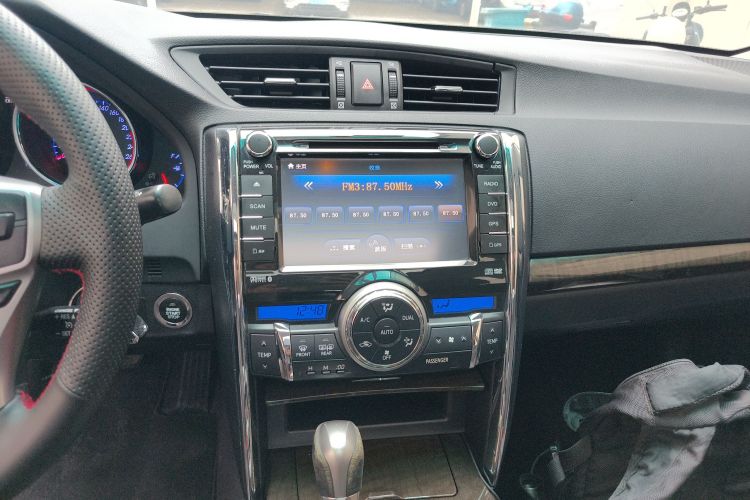 丰田 锐志 2013款 2.5V 尚锐版中控内饰16