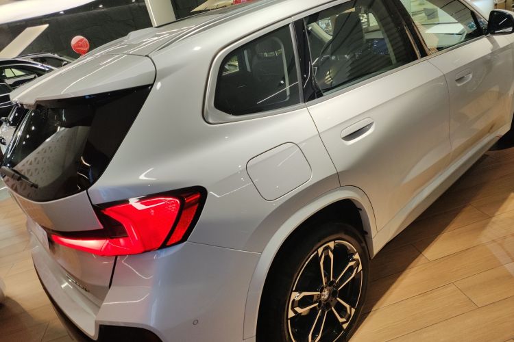 宝马X1 2023款 sDrive25Li M运动套装车身外观7