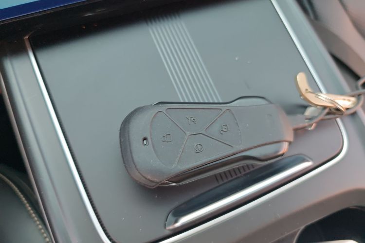 小鹏P5 2024款 500Pro版中控内饰7001