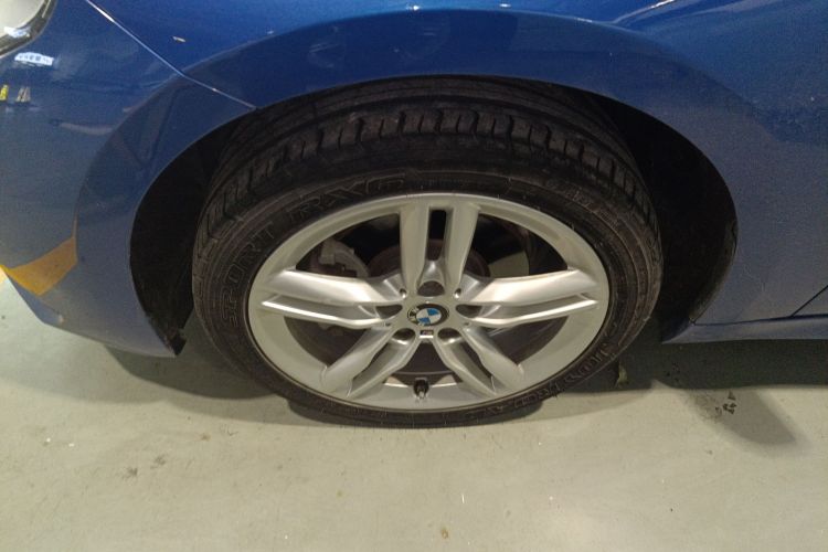 宝马1系 2020款 120i M运动套装车身外观6007