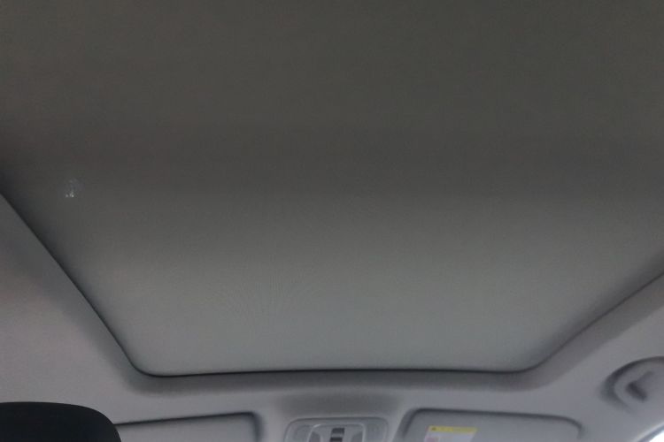 荣威RX5 2025款 PLUS 330TGI 自动领潮智惠版中控内饰22