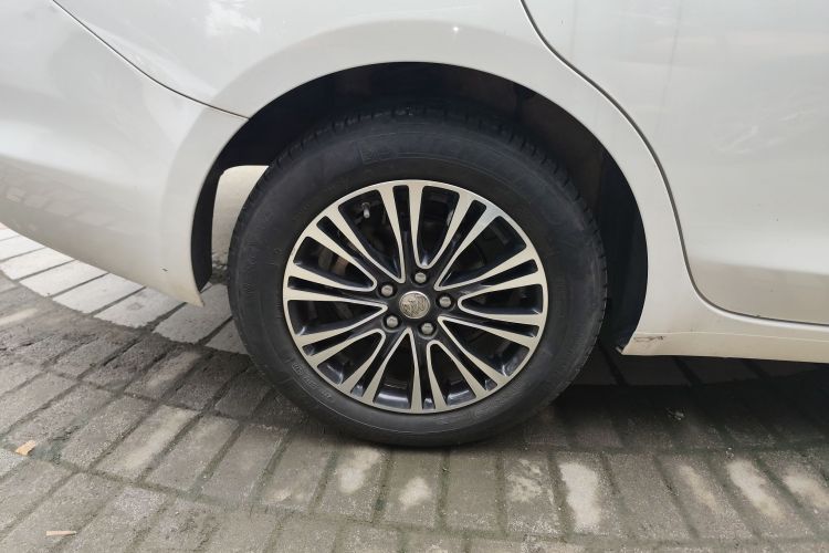 别克 英朗 2016款 18T 双离合精英型车身外观6008