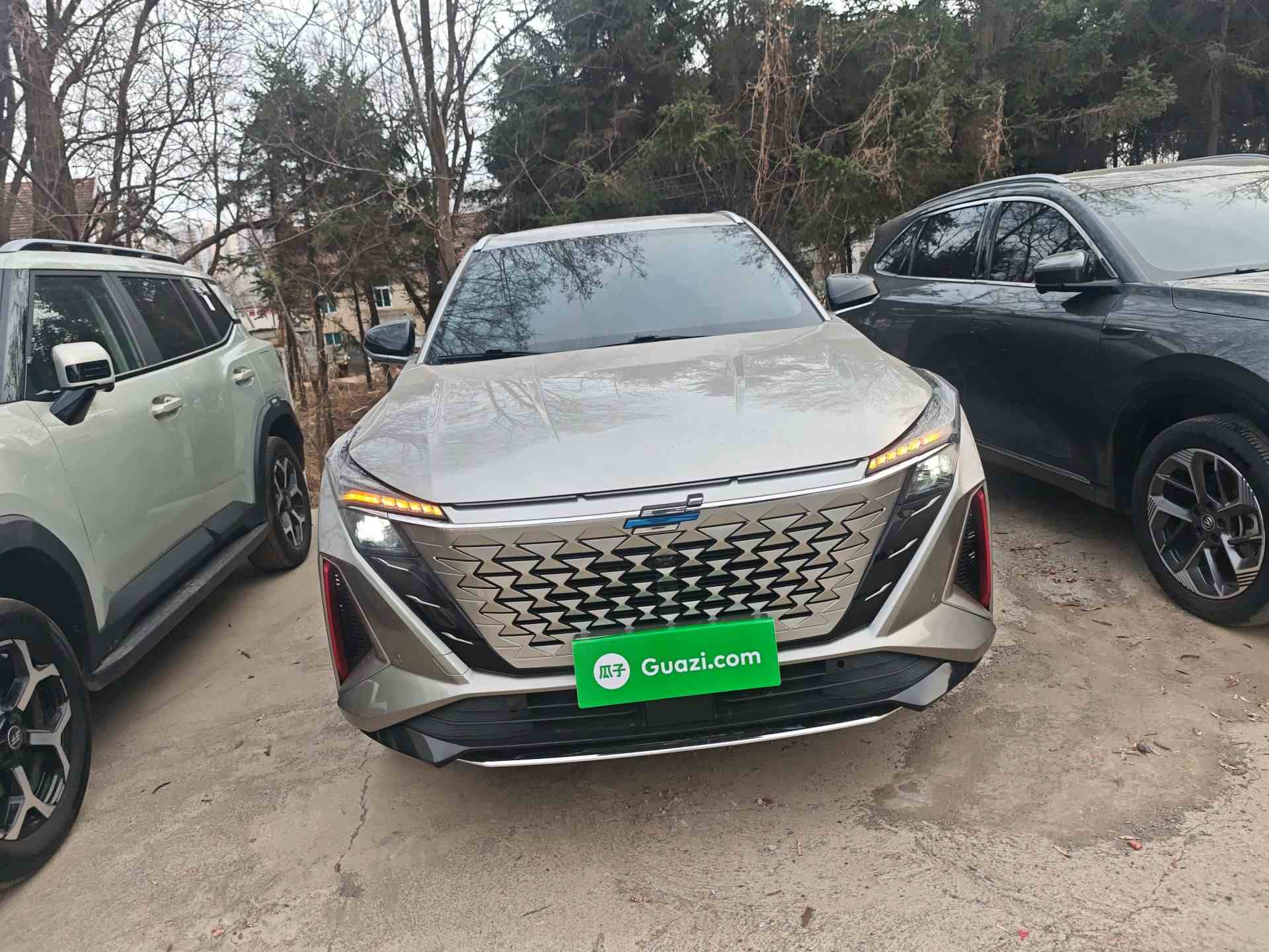长安欧尚Z6 2023款 蓝鲸 1.5T DCT智领型城市版(1)