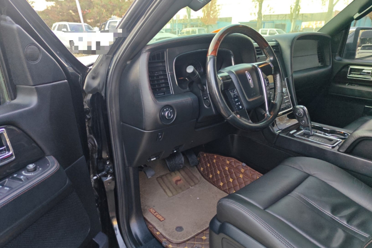 林肯 领航员 2016款 3.5T AWD中控内饰20