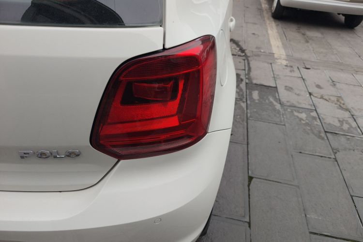 大众 Polo 2014款 1.4L 自动舒适版车身外观9