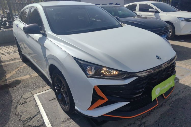 东风风神 奕炫 2024款 1.5L 自动劲速版车身外观3