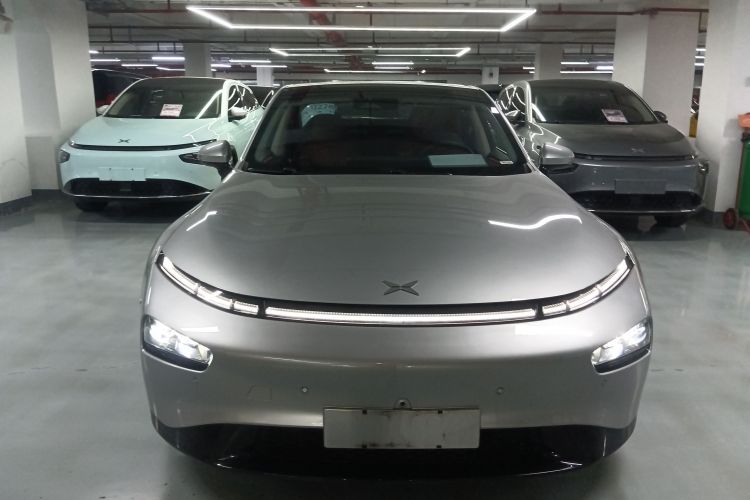 小鹏P7 2020款 670E车身外观6001