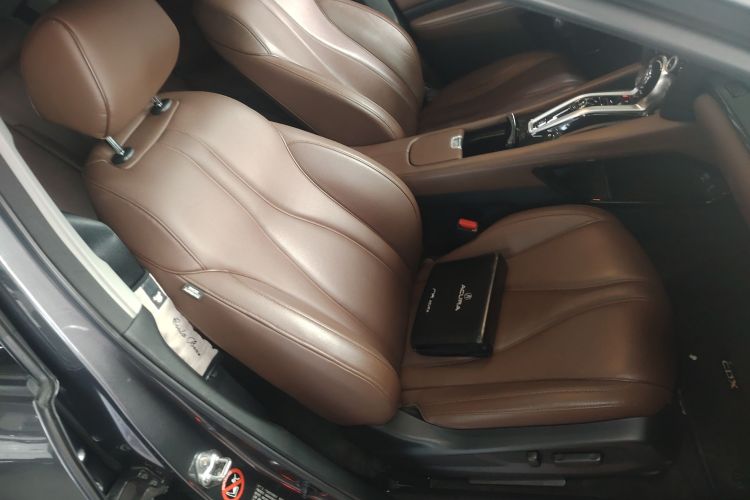 讴歌CDX 2016款 1.5T 两驱尊享版局部细节41