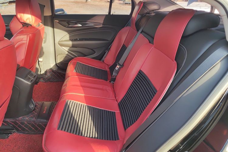 别克 君威 2024款 25T 超享版中控内饰21