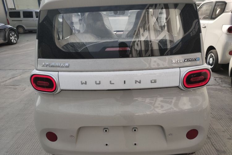 五菱汽车 宏光MINIEV 2024款 第三代 215km 青春版车身外观6