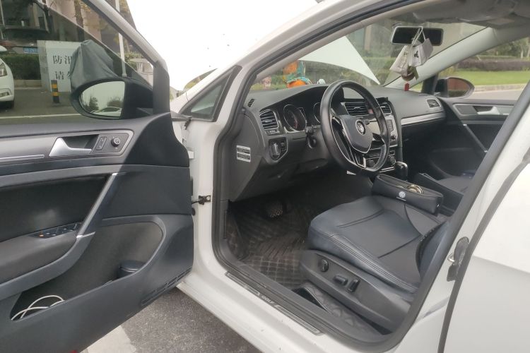 大众 高尔夫 2017款 230TSI 自动舒适百万辆纪念版中控内饰20