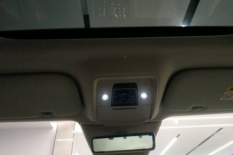 腾势D9 2024款 DM-i 980 四驱尊荣型局部细节22