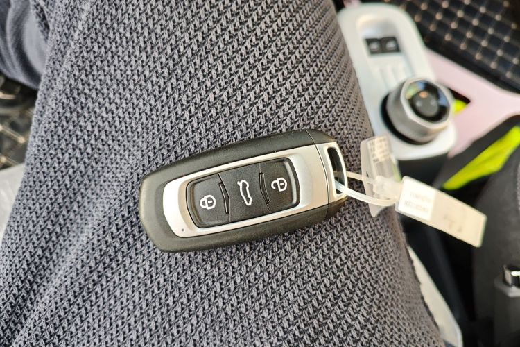 吉利银河 熊猫 2025款 210km 元气熊中控内饰11