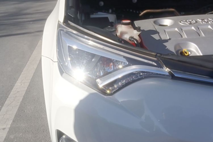 丰田 RAV4荣放 2016款 2.0L CVT两驱智尚版 国V车身外观8