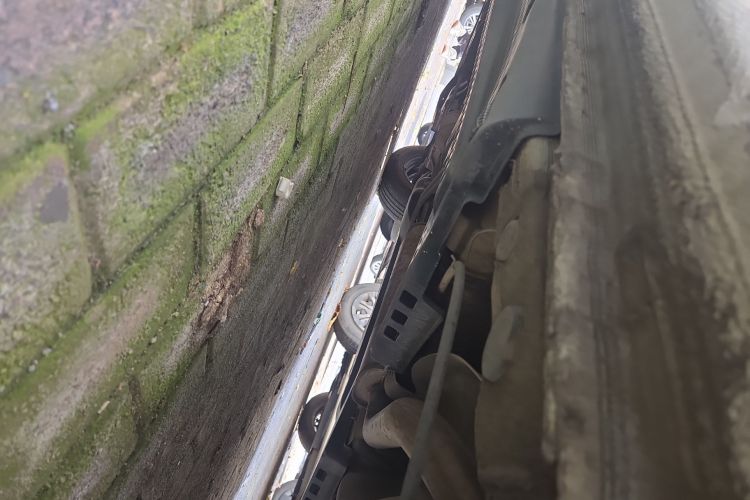 大众 Polo 2014款 1.4L 手动风尚版局部细节9003