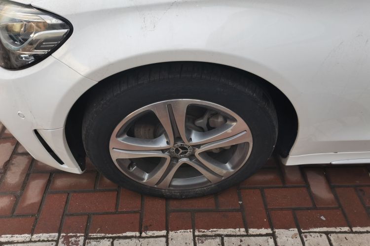 奔驰C级 2019款 改款 C 260 L 运动版车身外观6007