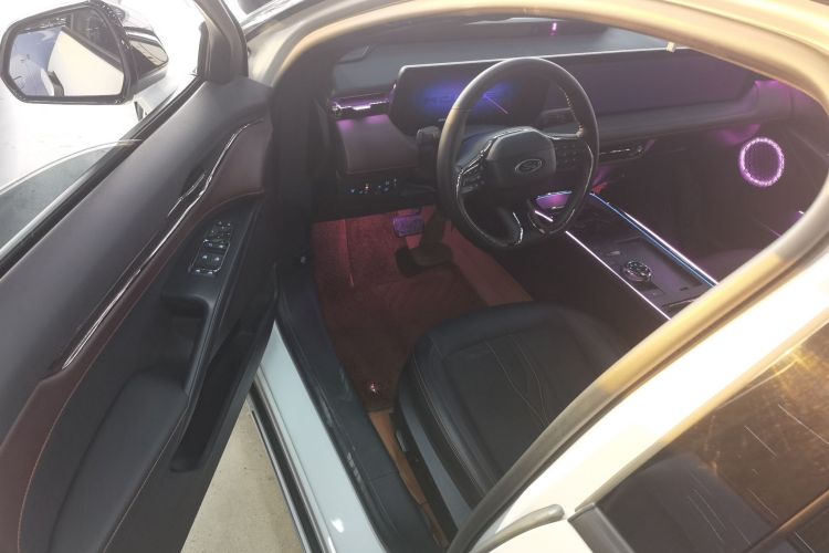 福特 蒙迪欧 2023款 EcoBoost 245 至尊型中控内饰20