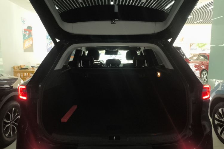 星途凌云 2019款 1.6T 两驱钻石版机舱底盘23