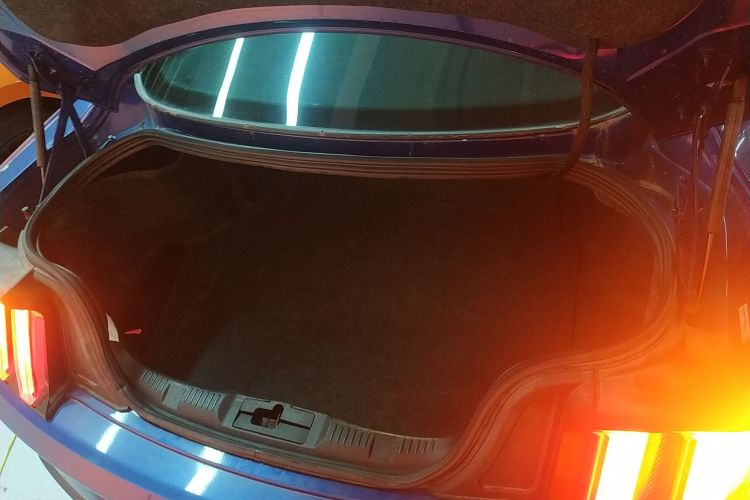 福特 Mustang 2021款 2.3T EcoBoost中控内饰23