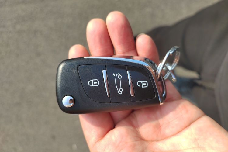 宝骏310W 2017款 1.5L 手动舒适型 国V中控内饰11