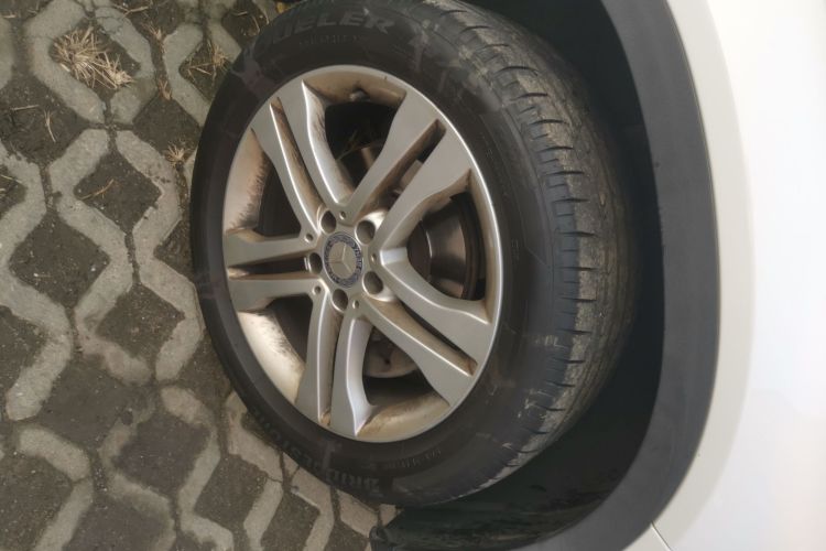 奔驰GLA 2016款 GLA 200 动感型车身外观10