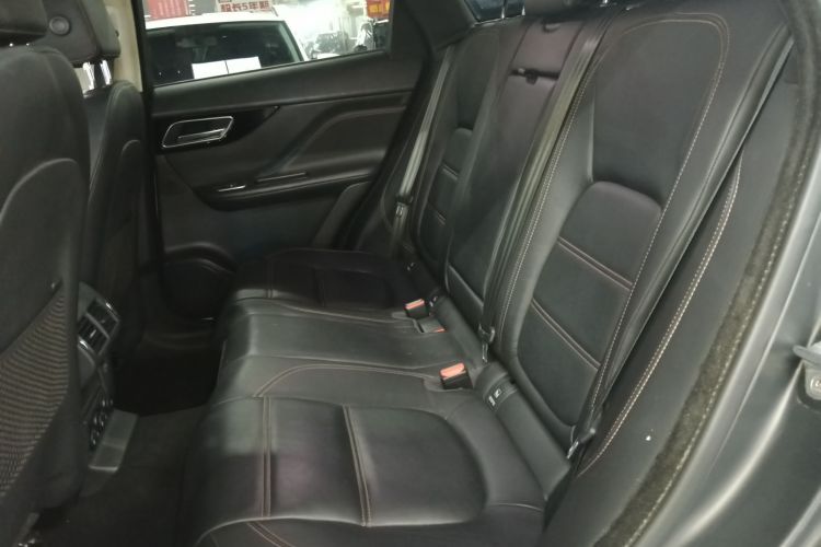 捷豹F-PACE 2020款 2.0T 都市尊享版中控内饰21