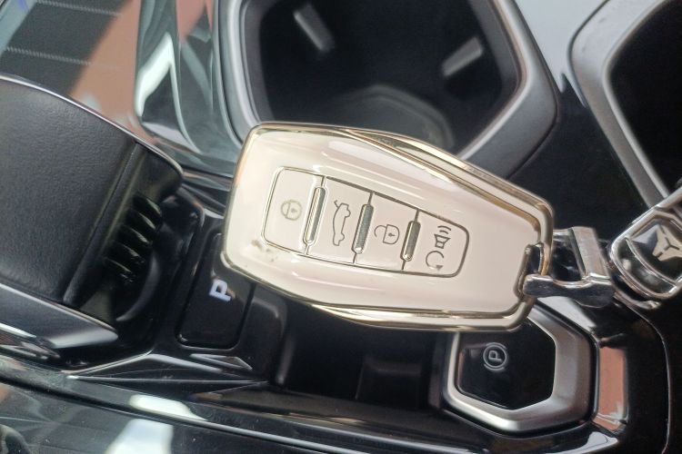 吉利汽车 博越L 2023款 1.5TD DCT尊贵型中控内饰7001