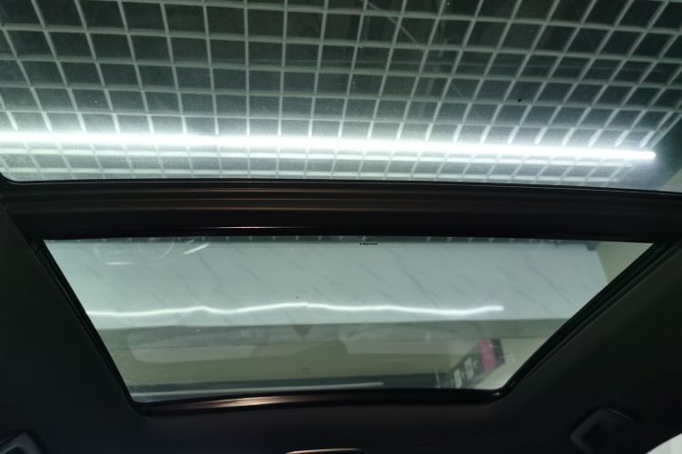 理想汽车 理想ONE 2021款 增程6座版局部细节22