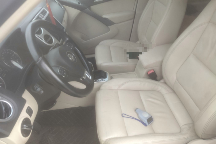 大众 途观 2012款 1.8TSI 自动两驱风尚版局部细节19